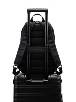 Horizn Studios Gion Backpack Pro S - Black 14 Horizn Studios Gion Backpack Pro S - Black -Taschen Geschaft 1047668 4260447324701 GionBackpack Black S 05DetailWithTrolley 5000