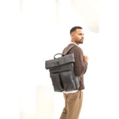 JOST STOCKHOLM Kurierrucksack Mit Fronttasche - Schwarz -Taschen Geschaft 1051438 4698001 Stockholm 13