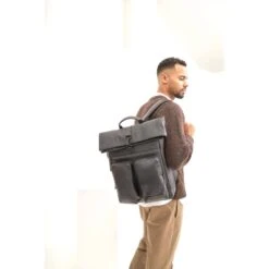 JOST STOCKHOLM Kurierrucksack Mit Fronttasche - Schwarz -Taschen Geschaft 1051438 4698001 Stockholm 14