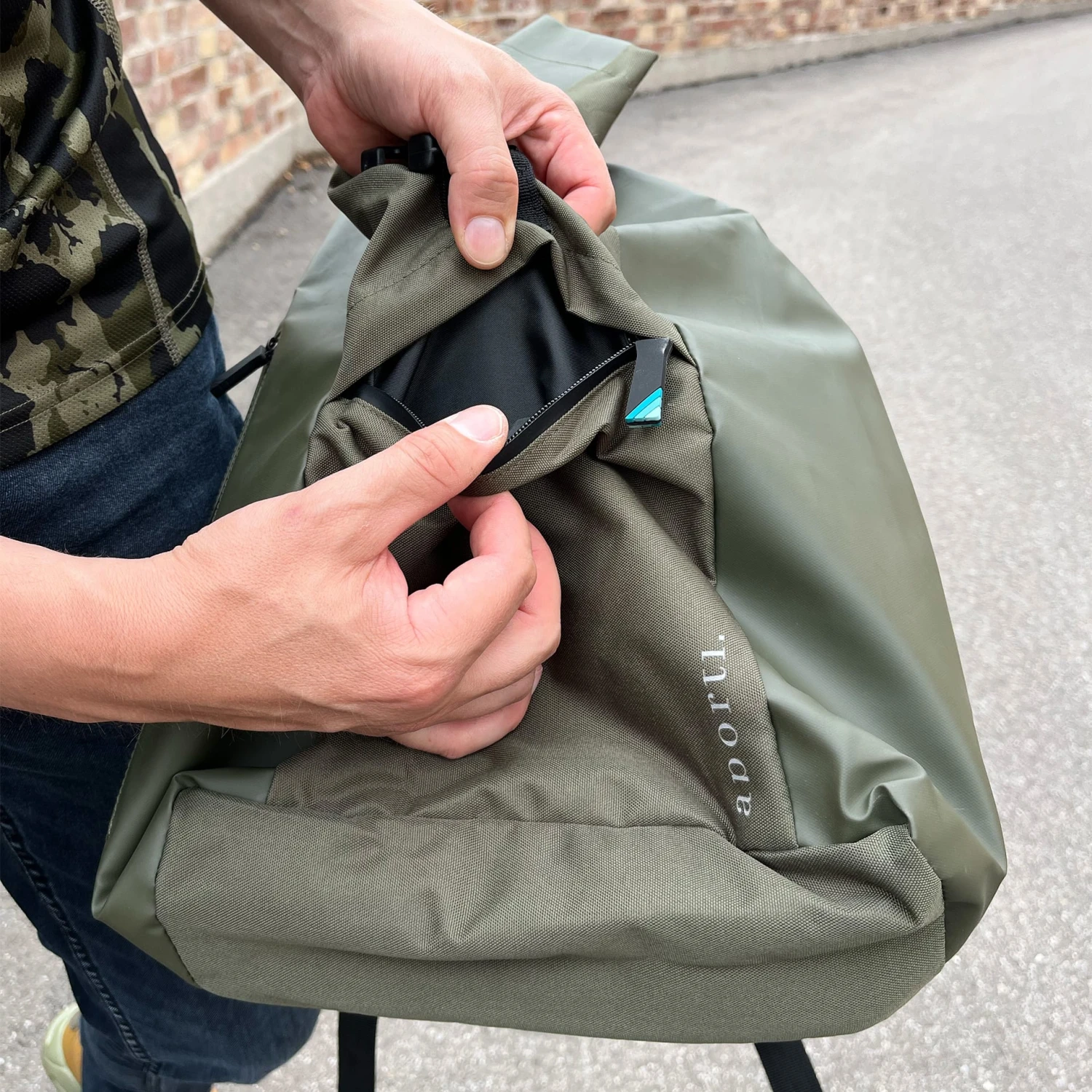 Rolltop Anzio S - Oliv 4 Rolltop Anzio S - Oliv - Image 2